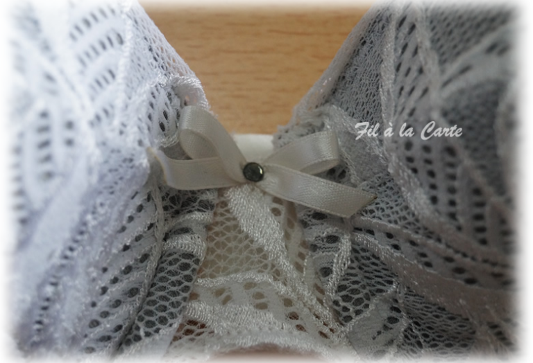 Soutien gorge gris et blanc2