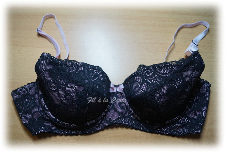 Soutien gorge rose et noir