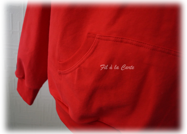 Sweat rouge flexé homme5