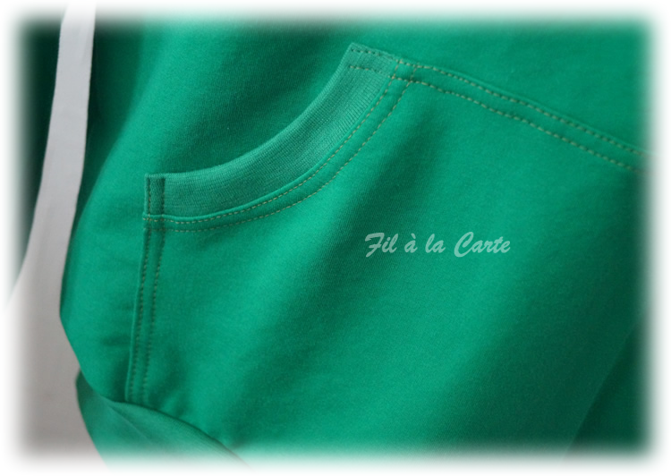 Sweat vert flexé homme2