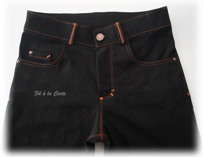 Jeans bleu noir 146 cm4