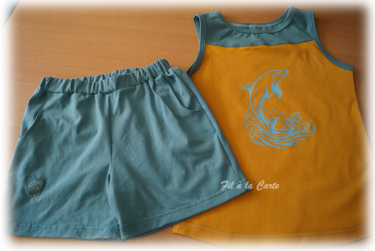 Ensemble short débardeur dauphin 140 cm