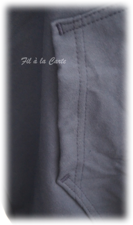 Sweat bleu marine capuche 170 cm3