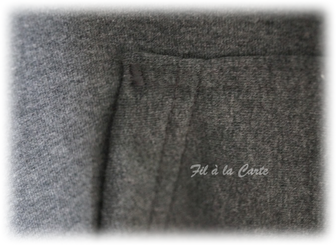 Sweat gris capuche 158 cm3